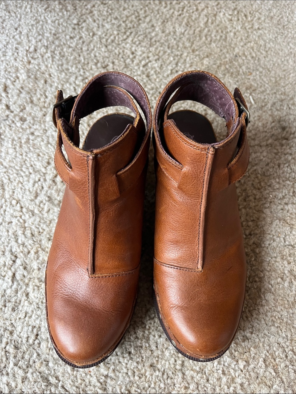 Clogs - Picture 2 of 5